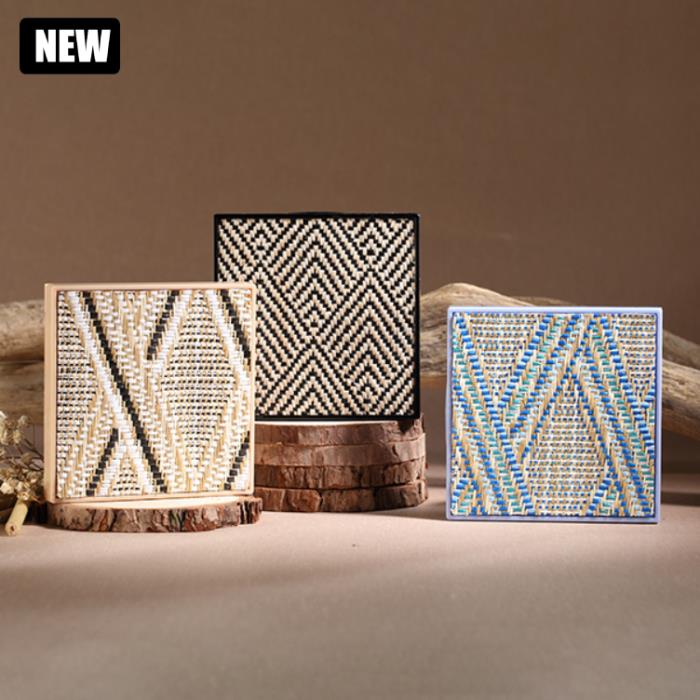 Straw Weaving Face Palettes